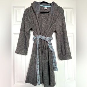 Boys Cat & Jack Yeti robe. Gray with cute yeti horns on the hood. Size L - 12/14